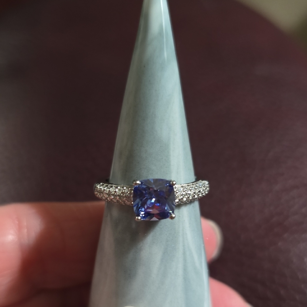 New With Bag Ryze Sterling Silver Ring. Size 7.